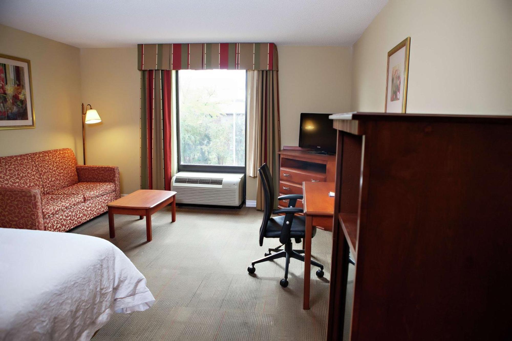 Hotel Hampton 3*