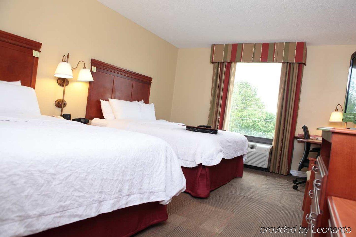 Hotel Hampton